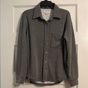 Evereve Women’s Gray Shirt